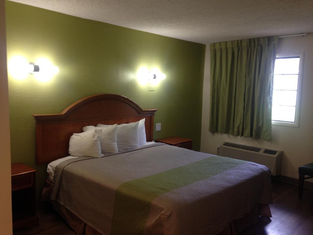 Red Carpet Inn - New Brunswick Dış mekan fotoğraf